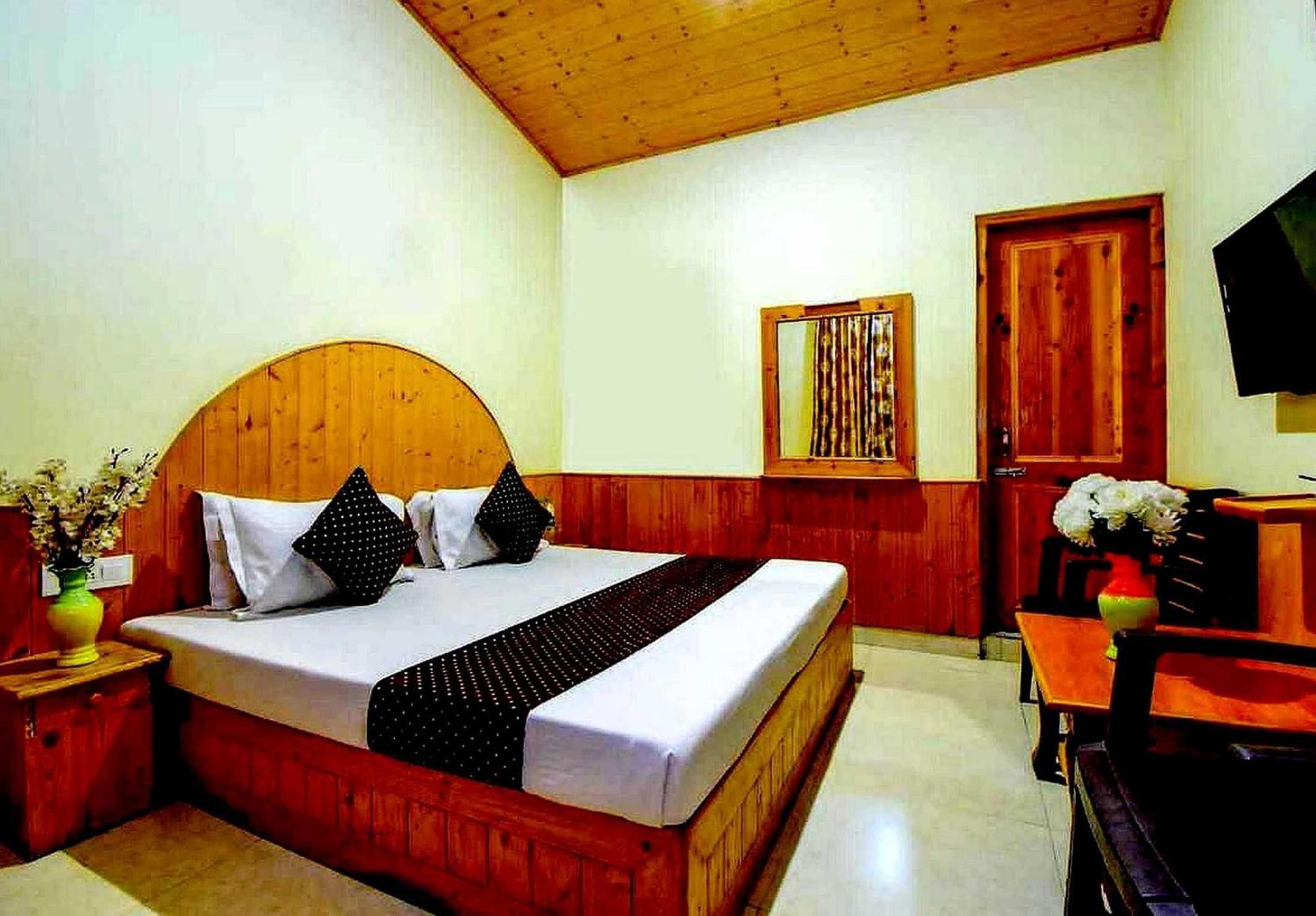 Oyo Flagship 82405 Cochin Villa Manāli Kültér fotó