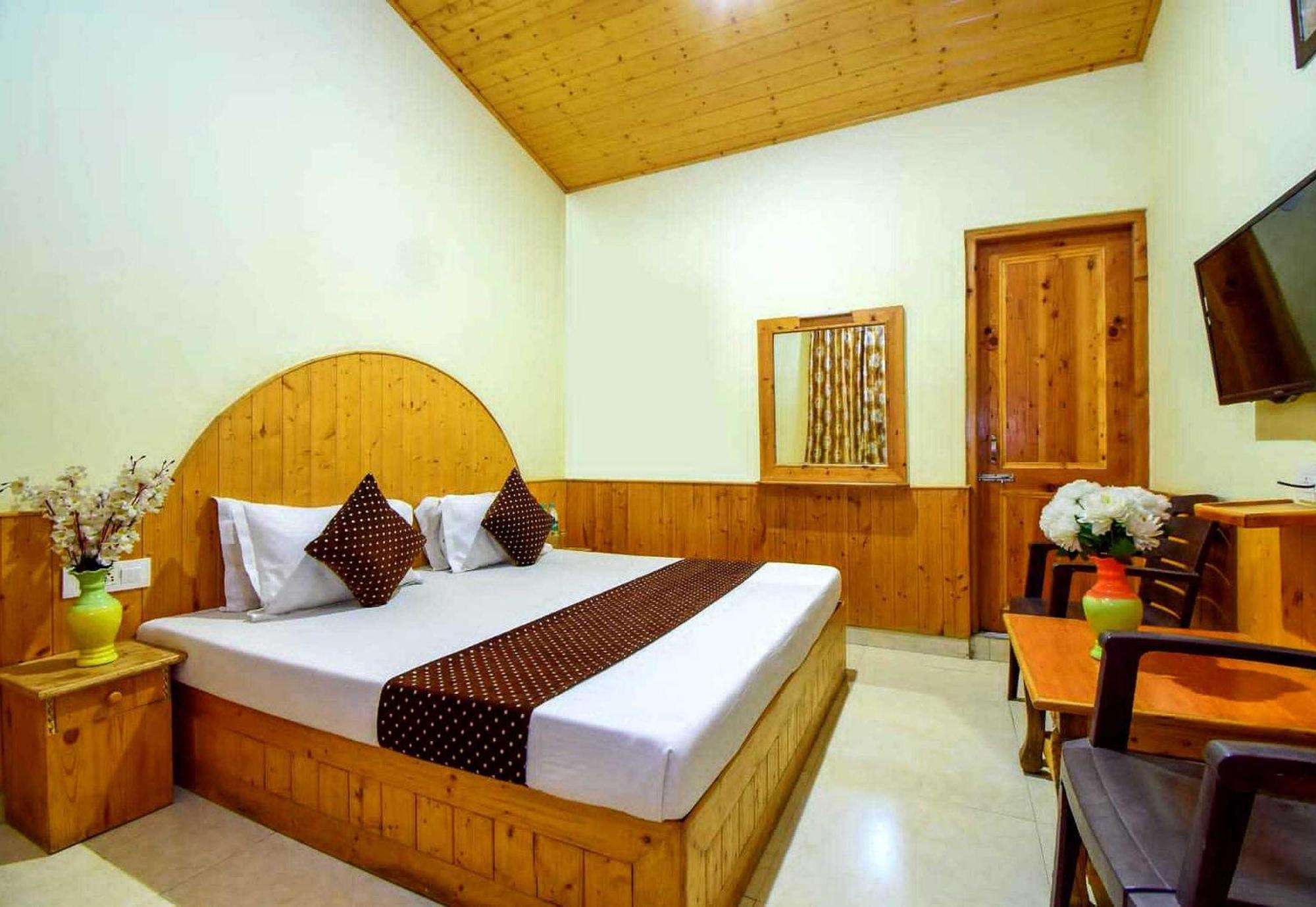 Oyo Flagship 82405 Cochin Villa Manāli Kültér fotó